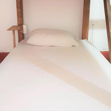 Ikali Hostel Монтеррей Экстерьер фото