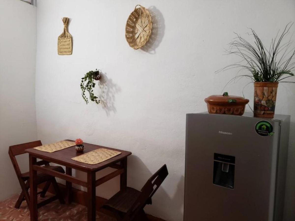Ikali Hostel Монтеррей Экстерьер фото