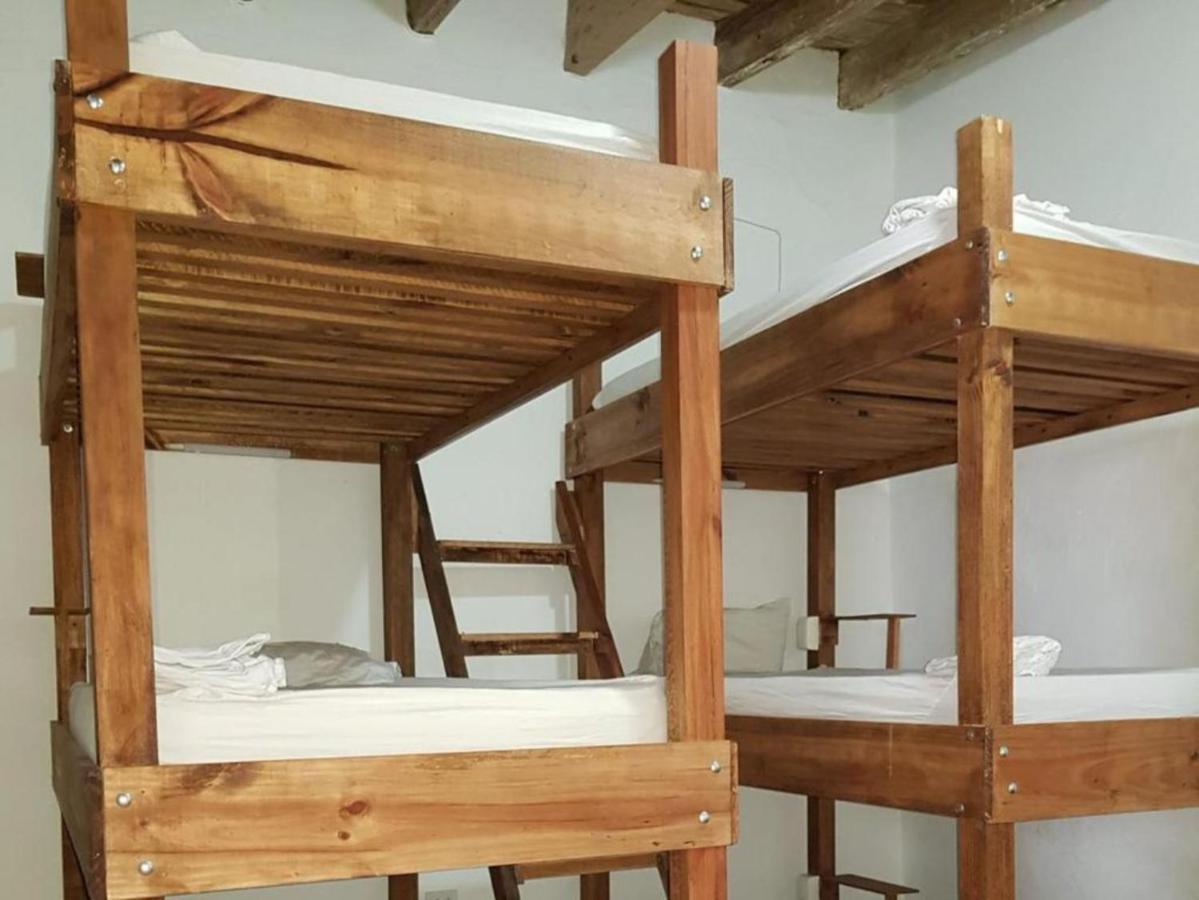 Ikali Hostel Монтеррей Экстерьер фото