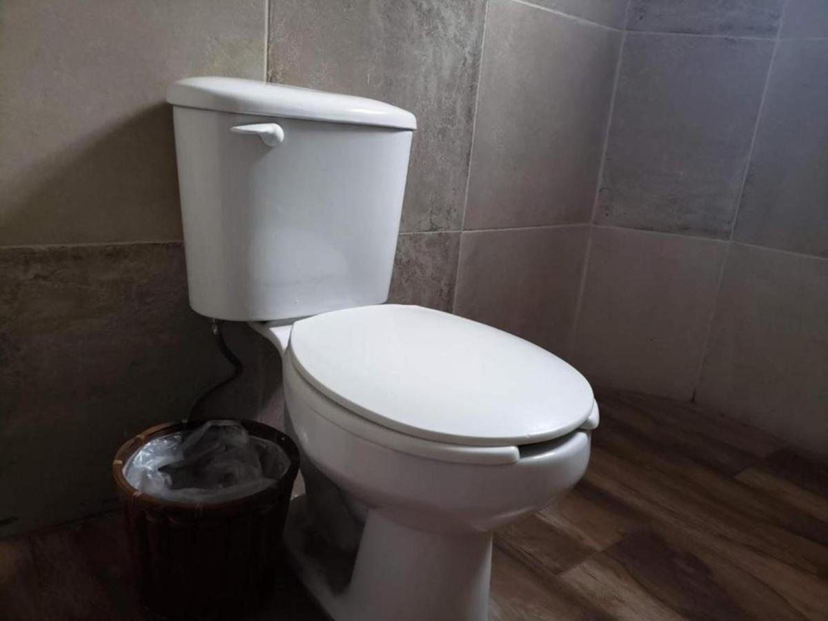 Ikali Hostel Монтеррей Экстерьер фото