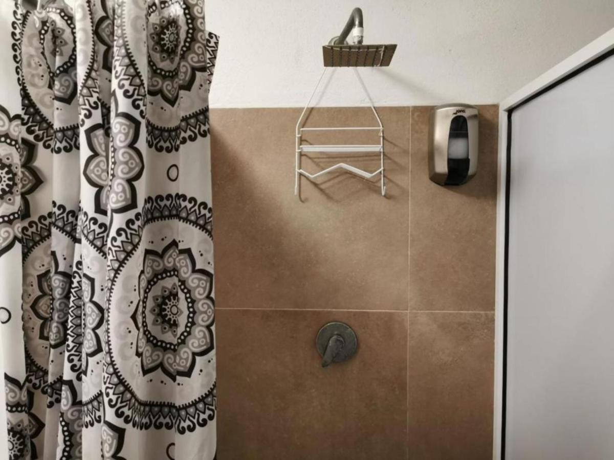 Ikali Hostel Монтеррей Экстерьер фото