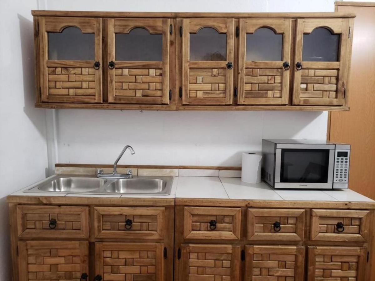 Ikali Hostel Монтеррей Экстерьер фото
