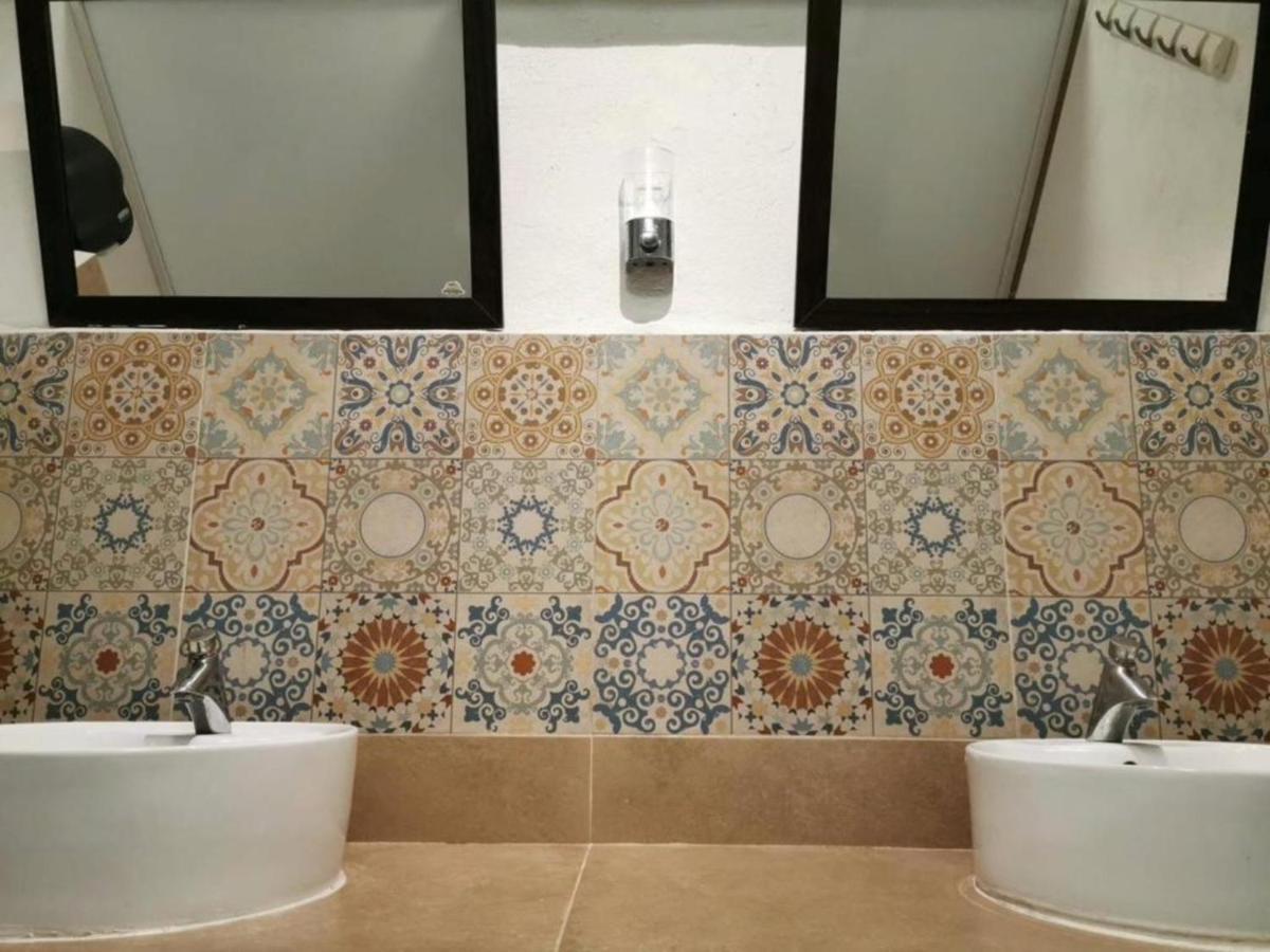 Ikali Hostel Монтеррей Экстерьер фото